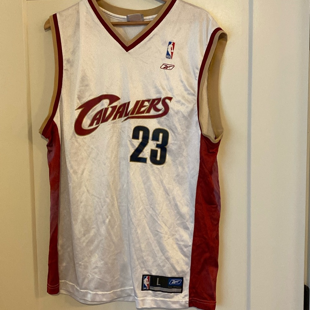 Lebron James White Cleveland Cavaliers Jersey